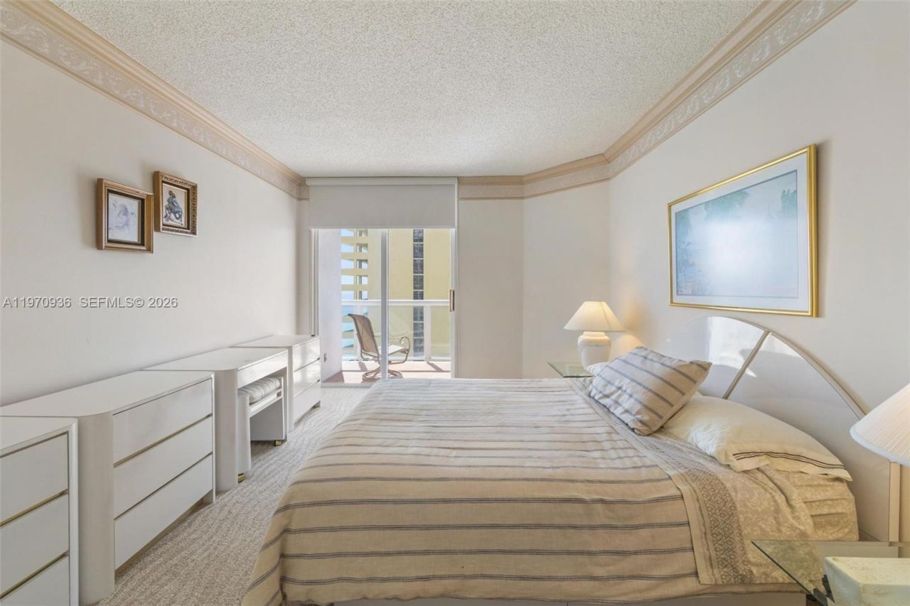 16425 Collins Ave, Unit 2311, Sunny Isles Beach, FL 33160 Photo