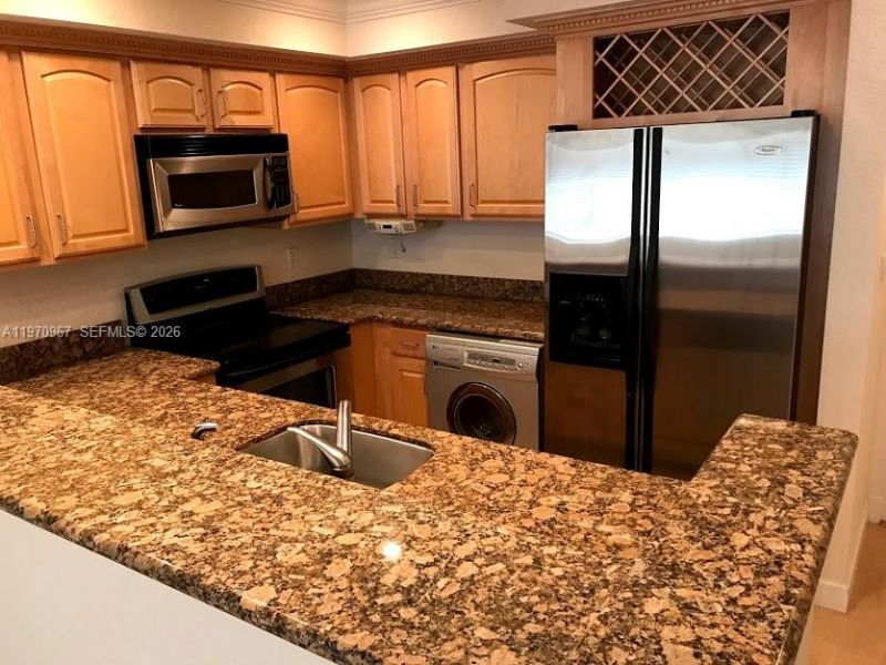 151 NE 16th Ave, Unit 166, Fort Lauderdale, FL 33301 Photo