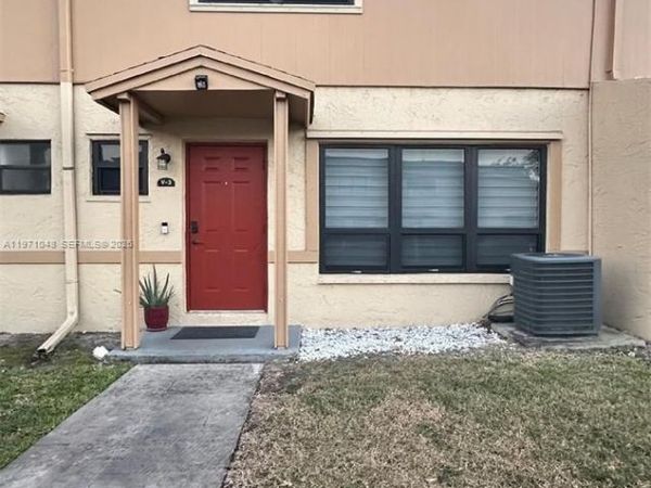 3370 Beau Rivage Dr, Unit 3V, Pompano Beach, FL 33064