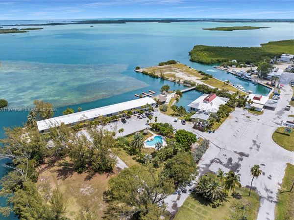 17075 Overseas Highway , Sugarloaf, FL 33042