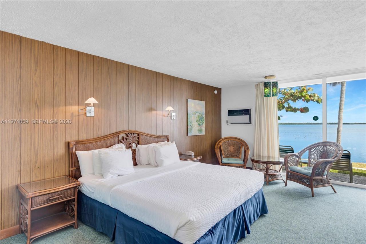 17075 Overseas Highway, Sugarloaf, FL 33042 Photo