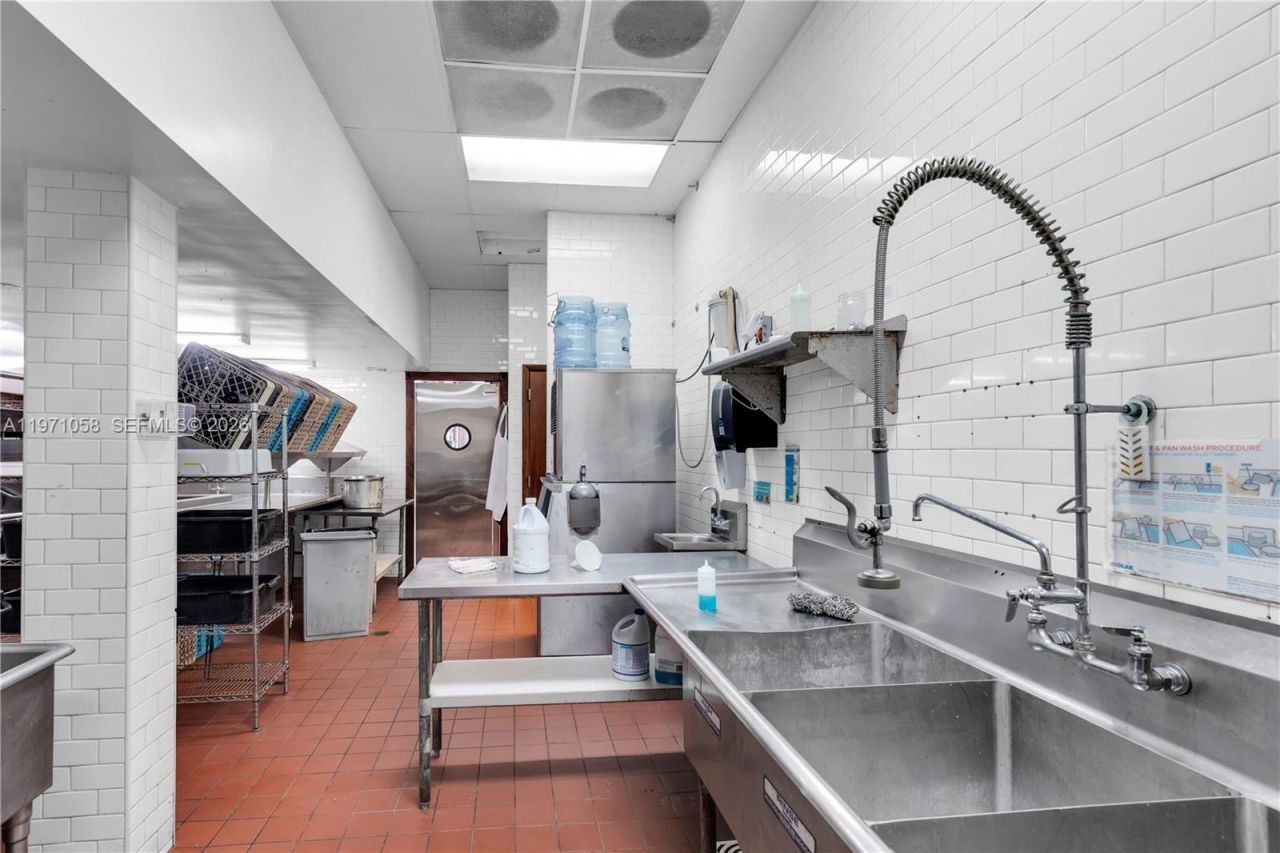 17075 Overseas Highway, Sugarloaf, FL 33042 Photo