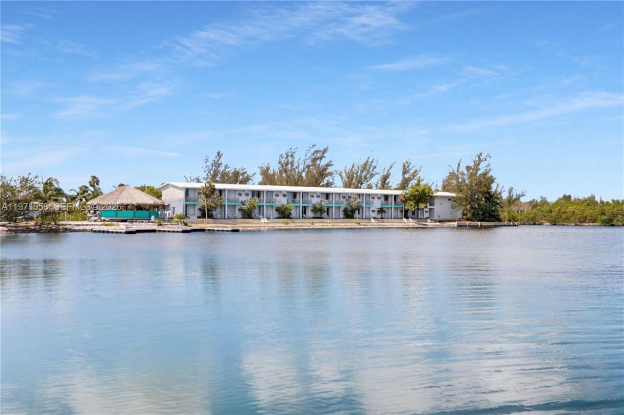 17075 Overseas Highway, Sugarloaf, FL 33042 Photo