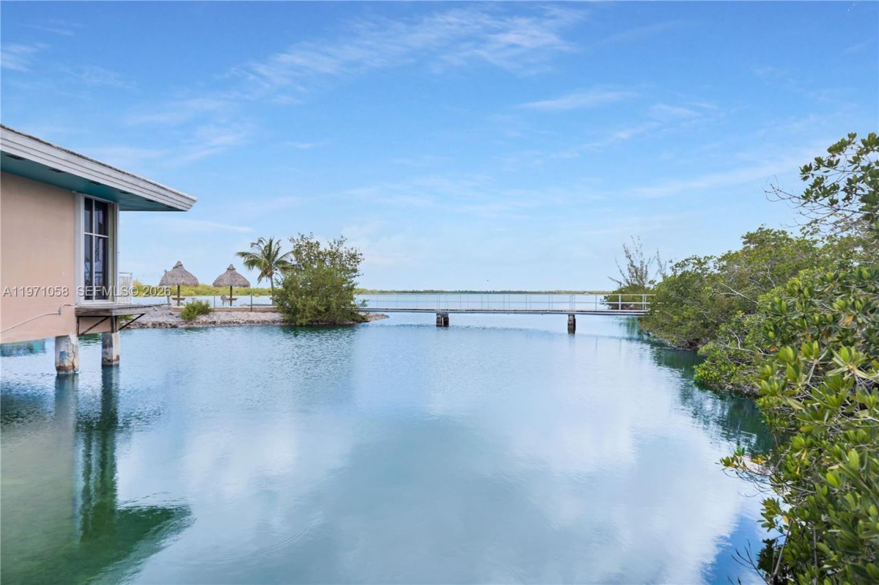 17075 Overseas Highway , Sugarloaf, FL 33042 Photo