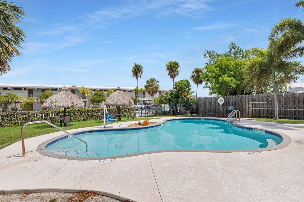 17075 Overseas Highway , Sugarloaf, FL 33042 Photo