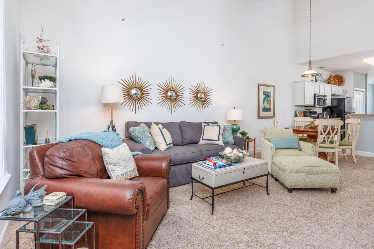 6095 Catalina Dr. Photo 10