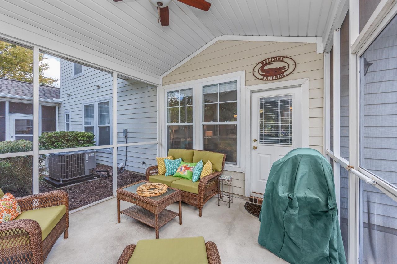 6095 Catalina Dr. Photo 12