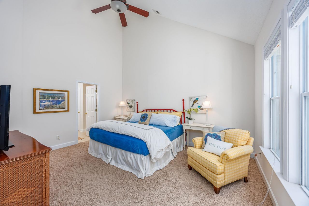 6095 Catalina Dr. Photo 19