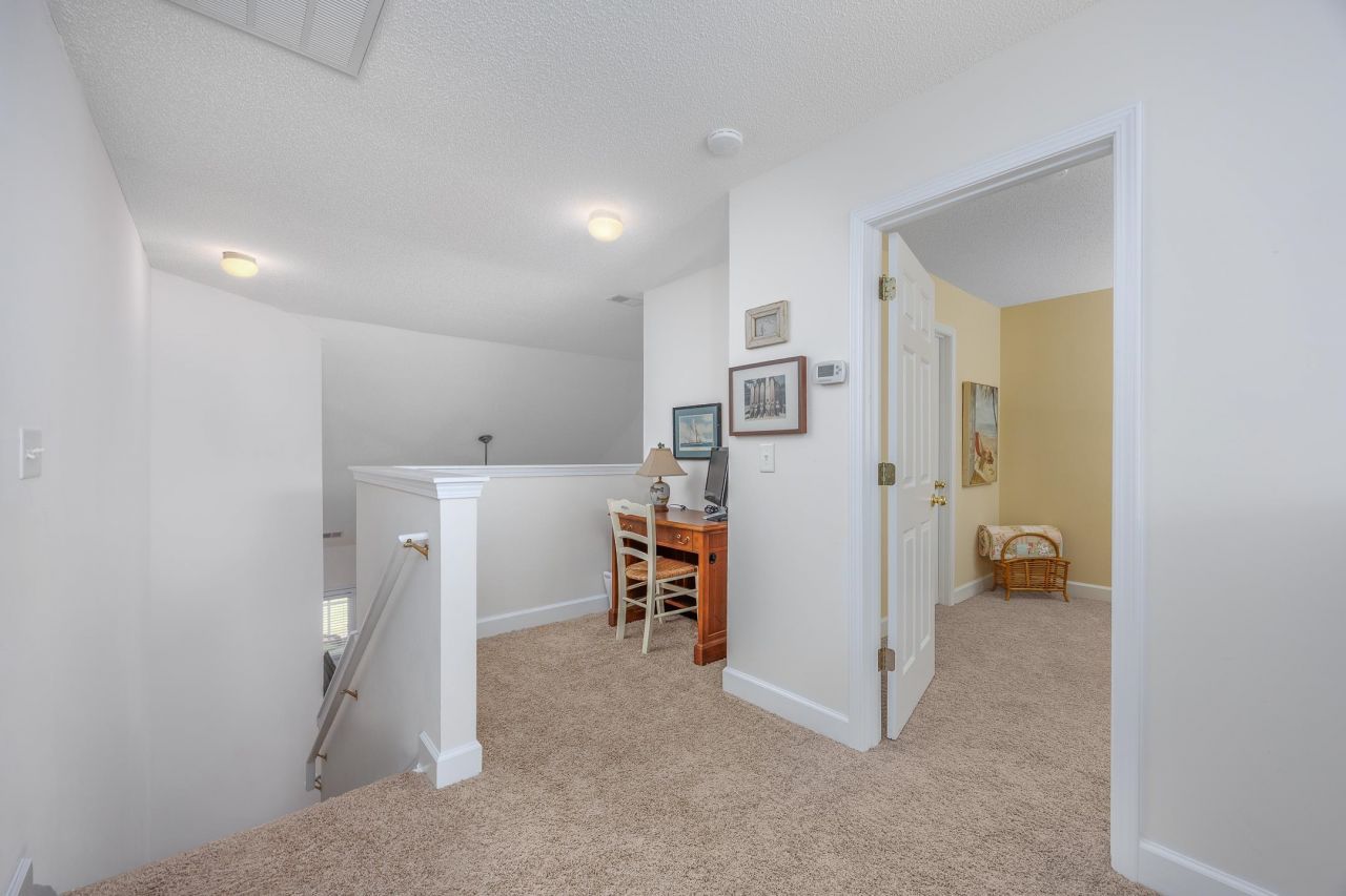 6095 Catalina Dr. Photo 23