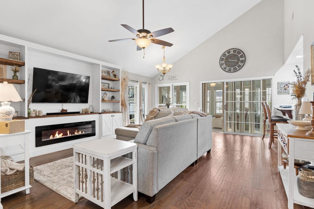 4509 Spyglass Dr. Photo 11