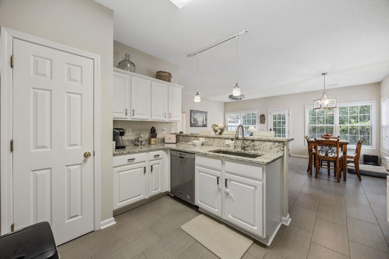 4358 River Gate Ln.  Photo 8