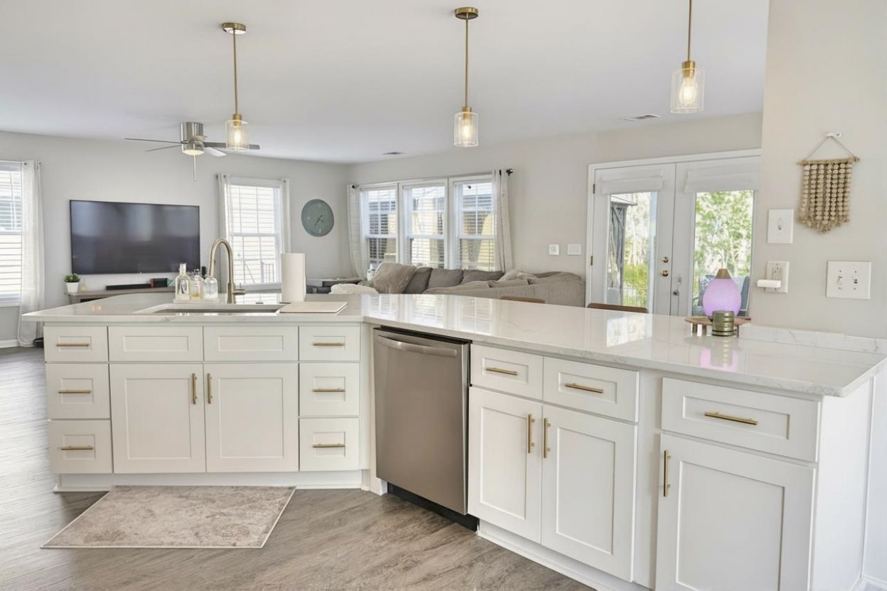 4501 Farm Lake Dr. Photo 13