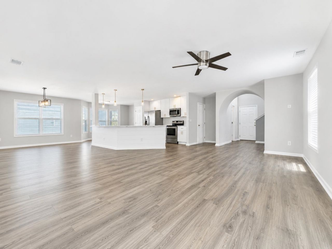 4501 Farm Lake Dr. Photo 15
