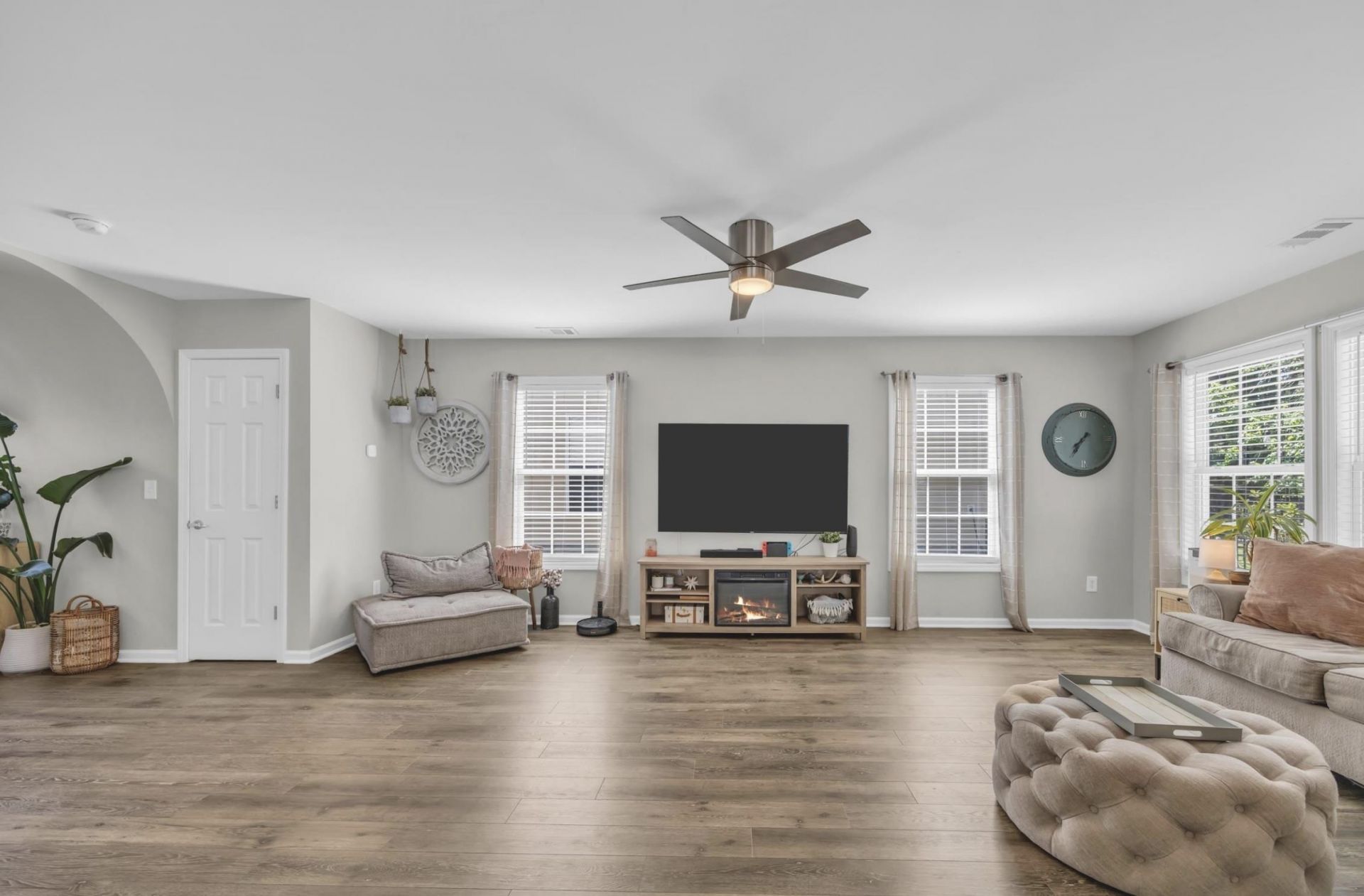 4501 Farm Lake Dr. Photo 20