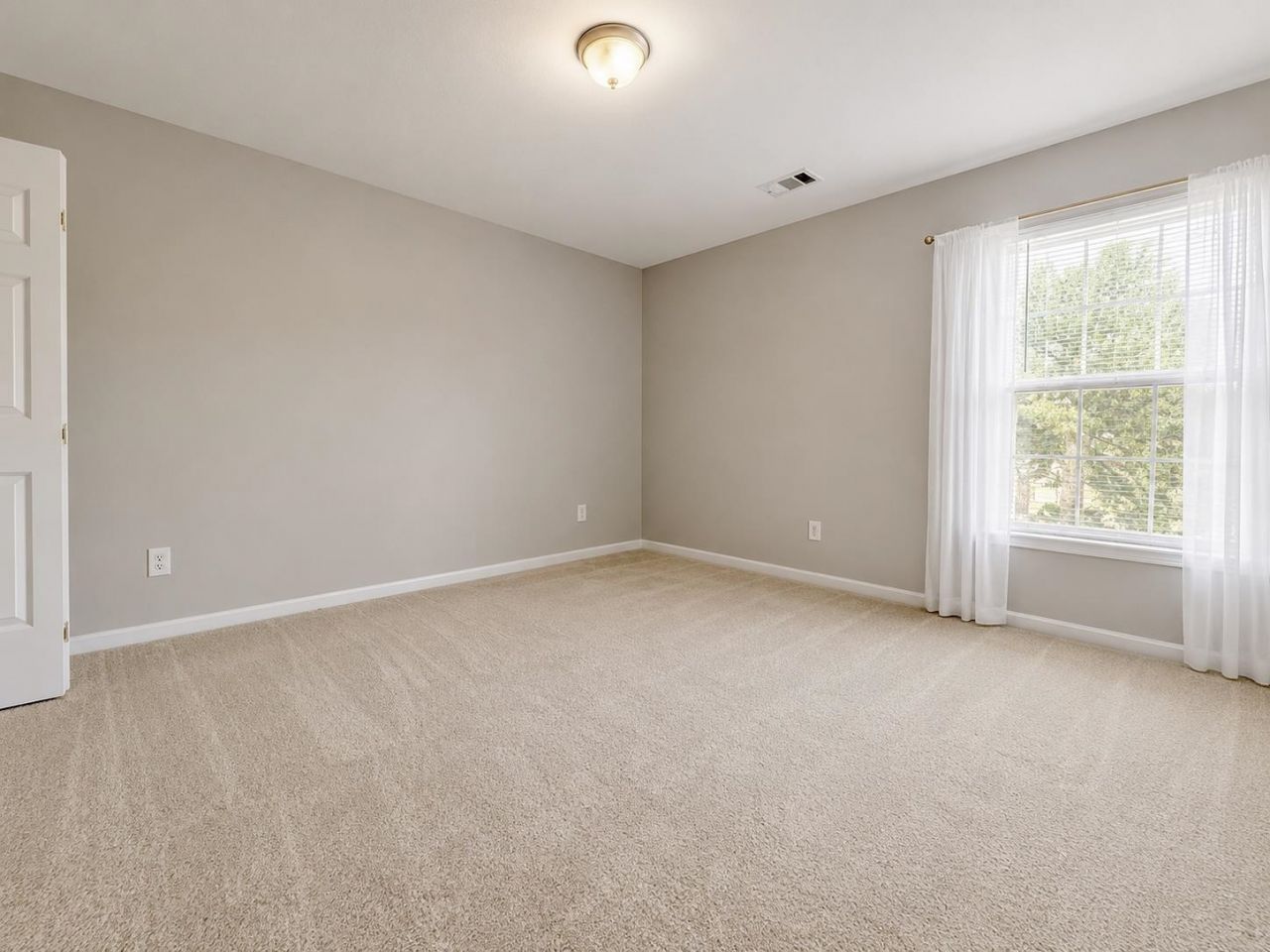 4501 Farm Lake Dr. Photo 29