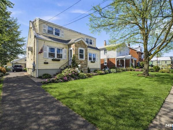 70 Teaneck Road, RIDGEFIELD PARK, NJ 07660