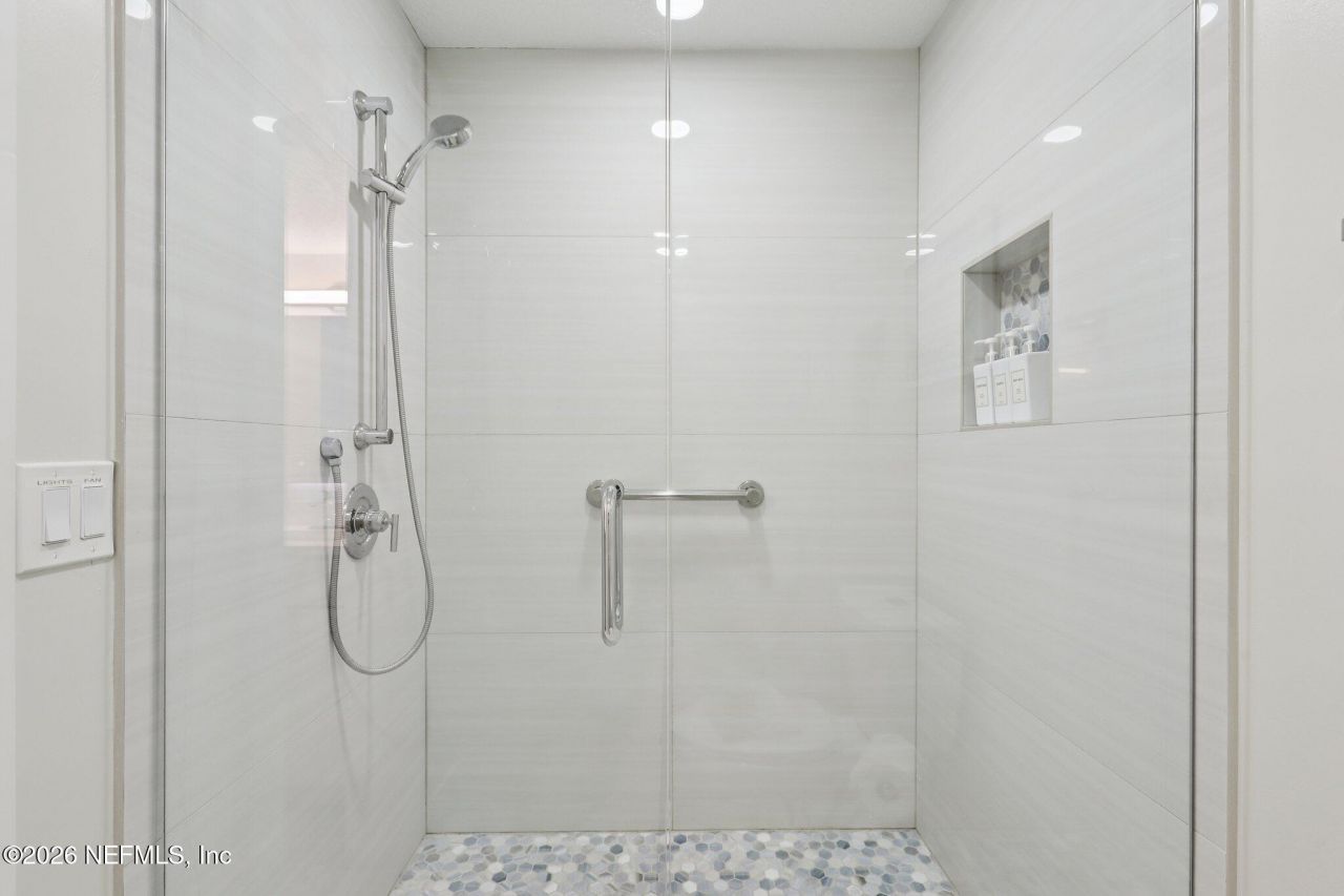 11 19th Avenue N, Jacksonville Beach, FL 32250 Photo