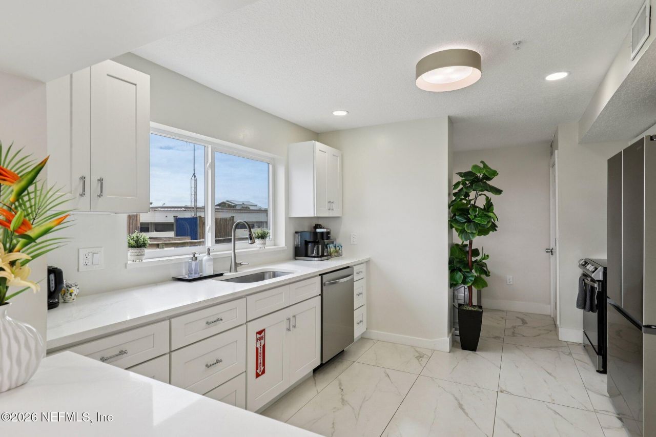 11 19th Avenue N, Jacksonville Beach, FL 32250 Photo