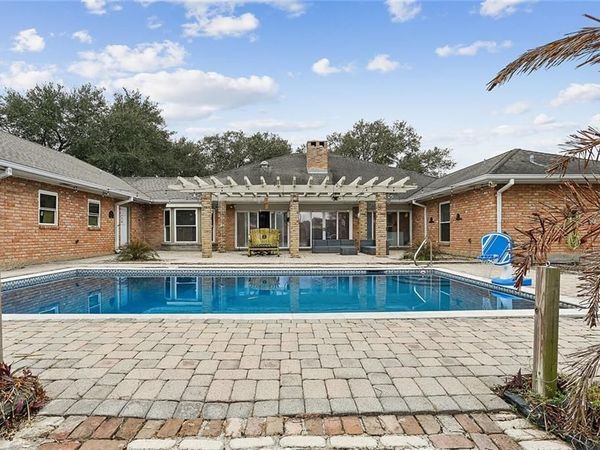 110 NOBLE Drive, Belle Chasse, LA 70037
