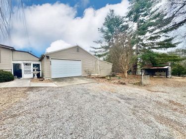 693 Scotts Chapel Road, Jamestown, KY 42629