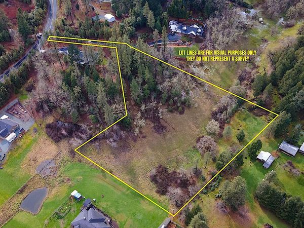 284 Rockinghorse Drive, Grants Pass, OR 97527