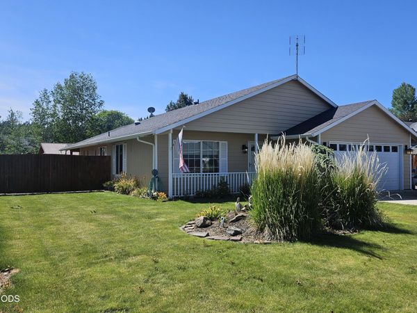 2649 NE Sugarpine Road, Prineville, OR 97754