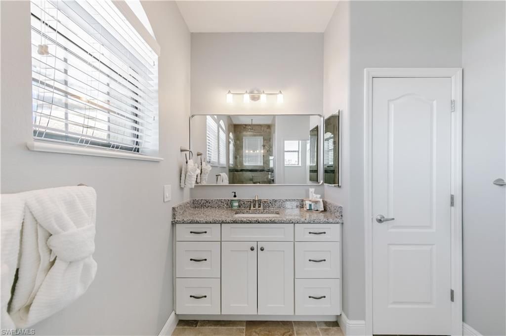 2003 NE 10th Pl, Cape Coral, FL 33909 Photo