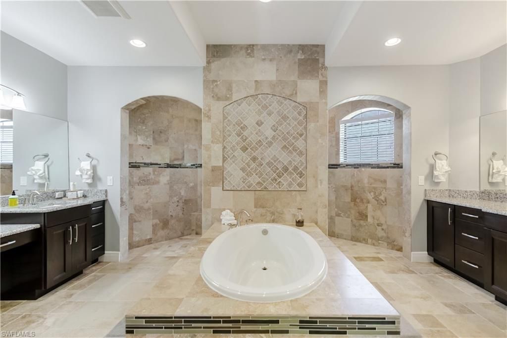 2003 NE 10th Pl, Cape Coral, FL 33909 Photo