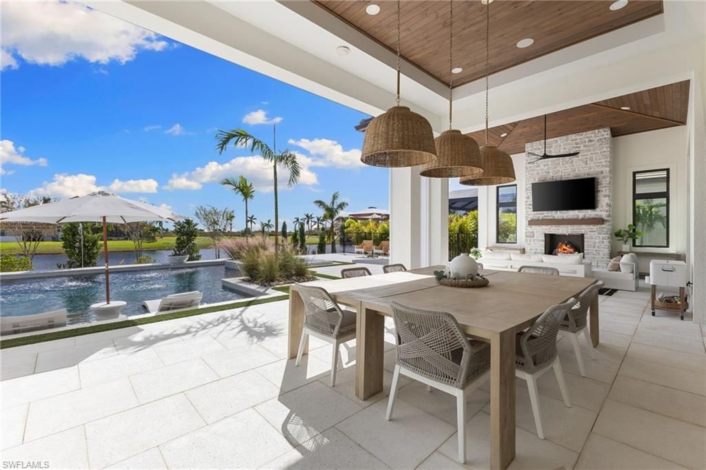 898 W Cape Estates Cir, Cape Coral, FL 33993 Photo