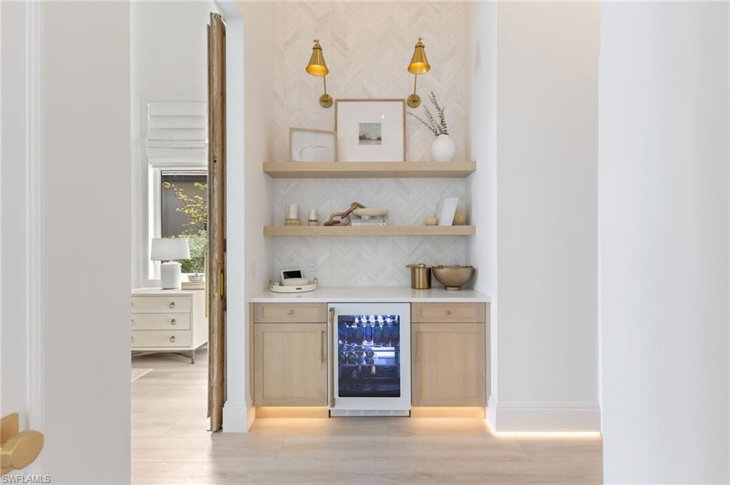 898 W Cape Estates Cir, Cape Coral, FL 33993 Photo