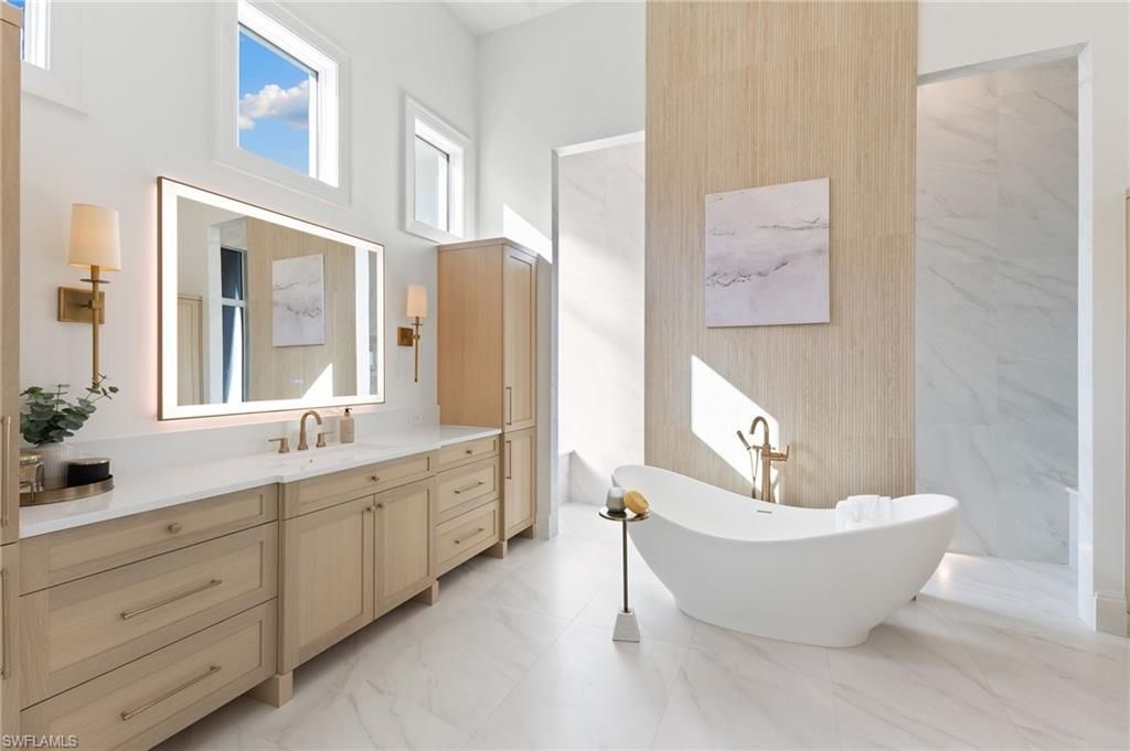 898 W Cape Estates Cir, Cape Coral, FL 33993 Photo