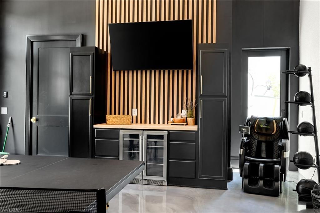 898 W Cape Estates Cir, Cape Coral, FL 33993 Photo