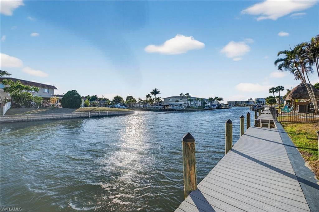 708 Victoria Dr, Unit 212, Cape Coral, FL 33904 Photo