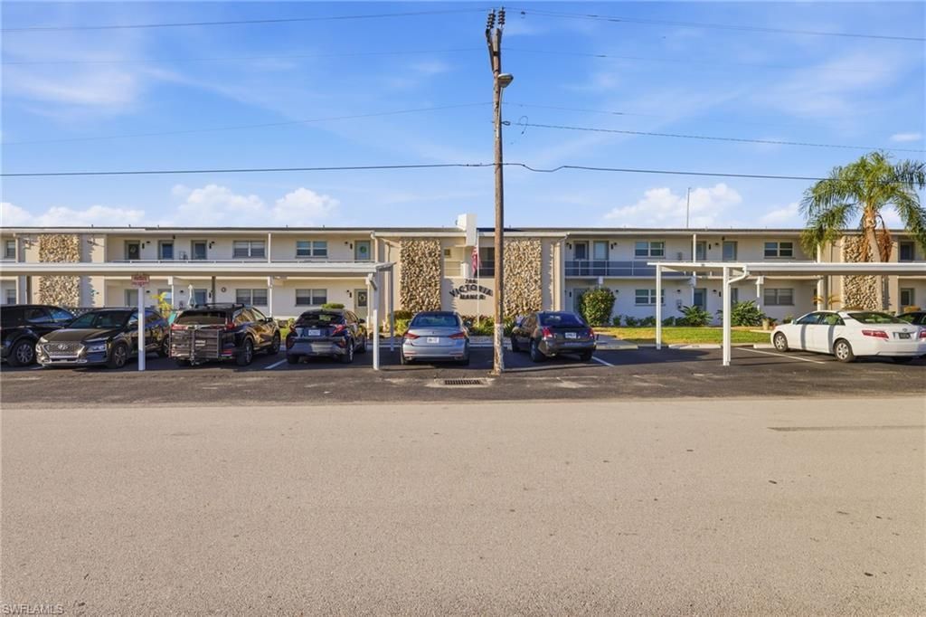 708 Victoria Dr, Unit 212, Cape Coral, FL 33904 Photo