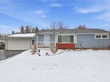 266 Willowcrest Drive, Rochester, NY 14618