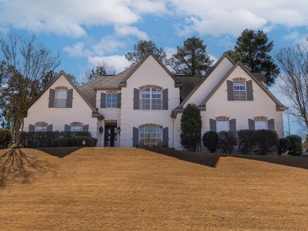 108 Tuxford, Starkville, MS 39759