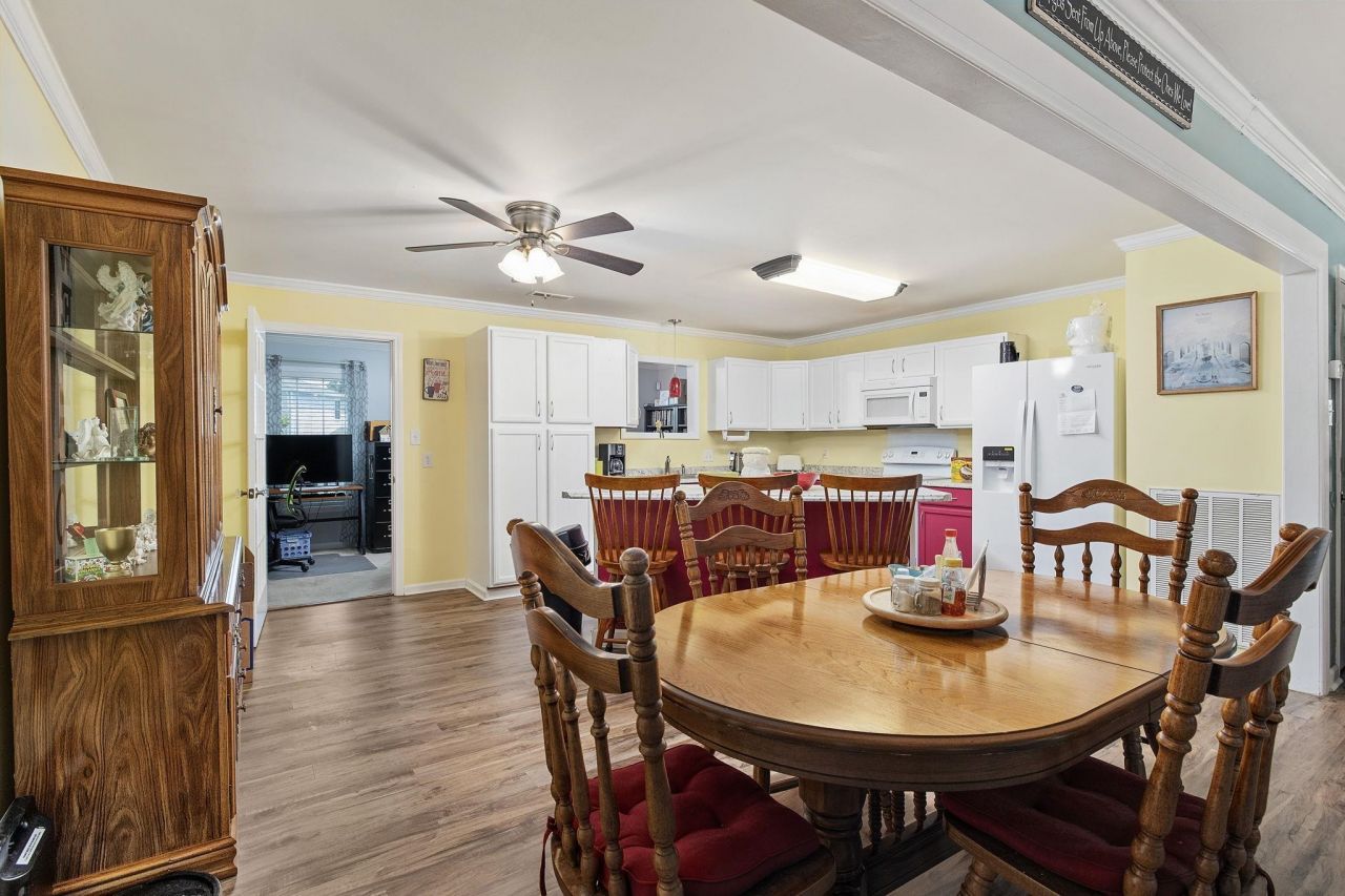 2500 Stones Edge Blvd.  Photo 11