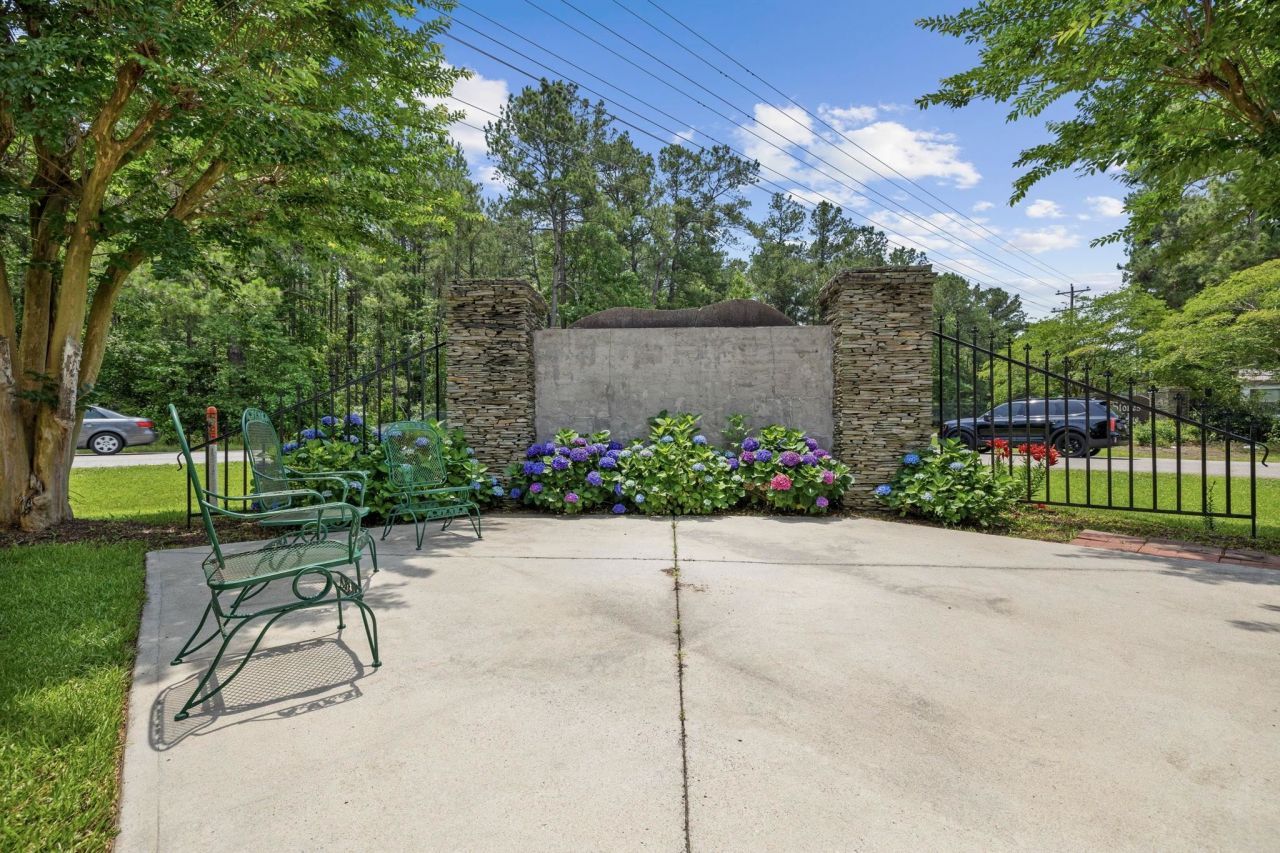 2500 Stones Edge Blvd.  Photo 33