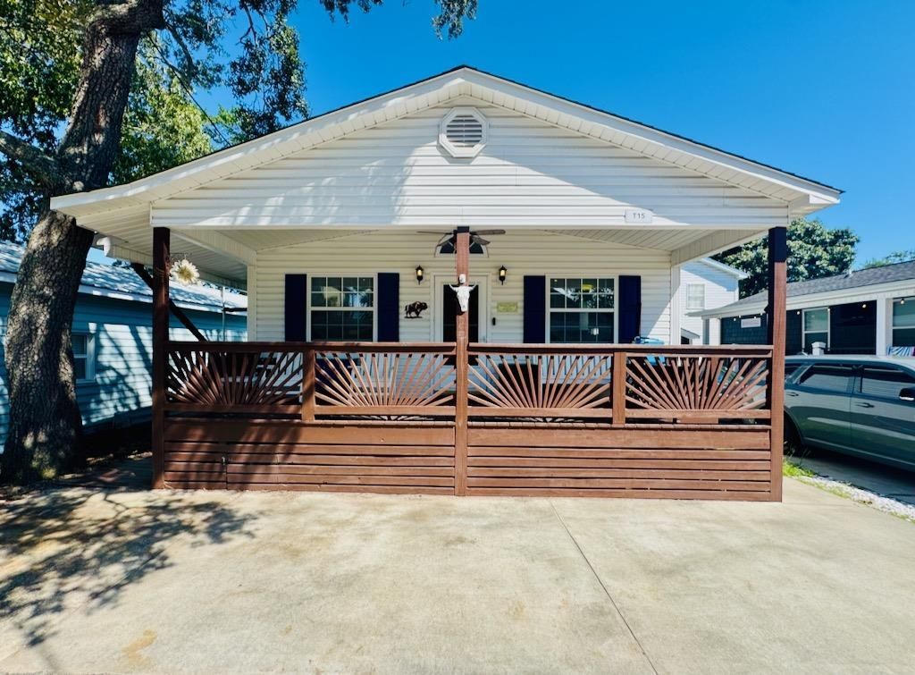 6001 - T15 S Kings Hwy.  Photo 29