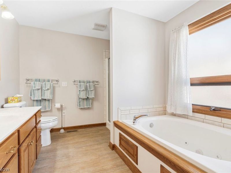 7020 Sweetwater Road NE, Canton, OH 44721 Photo 18