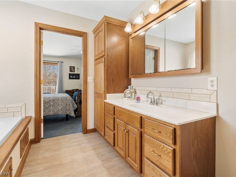 7020 Sweetwater Road NE, Canton, OH 44721 Photo 19