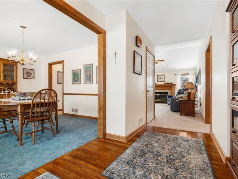 7020 Sweetwater Road NE, Canton, OH 44721 Photo 4