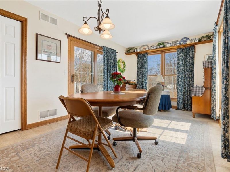 7020 Sweetwater Road NE, Canton, OH 44721 Photo 8