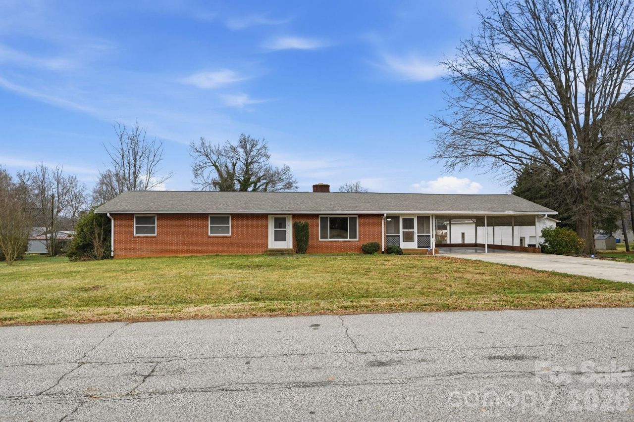 215 Craver Avenue, Salisbury, NC 28146 Main Photo