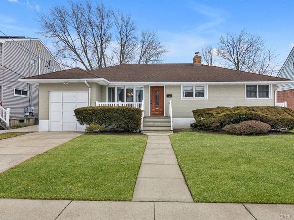 155 Atlantic Avenue , Massapequa Park, NY 11762