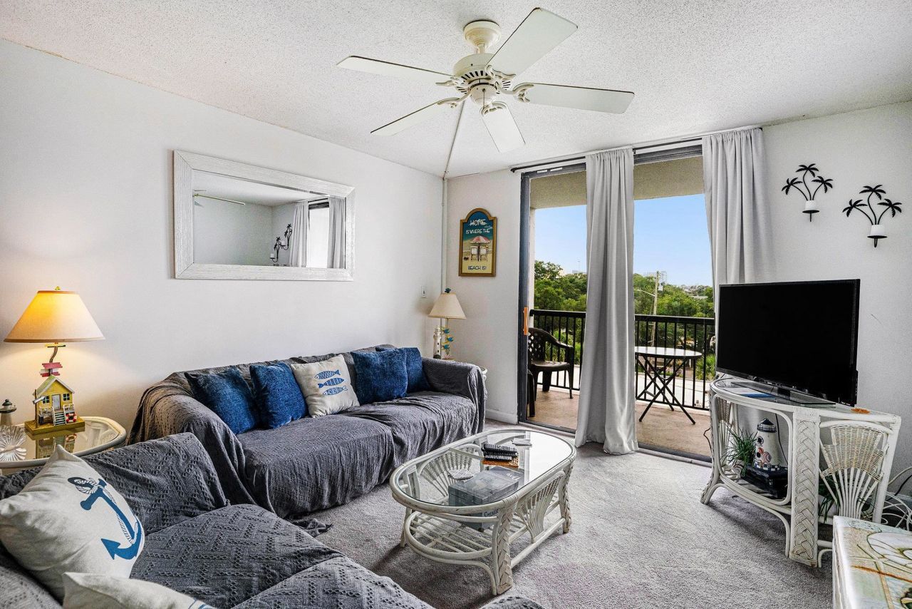 601 Mitchell Dr.  Photo 6