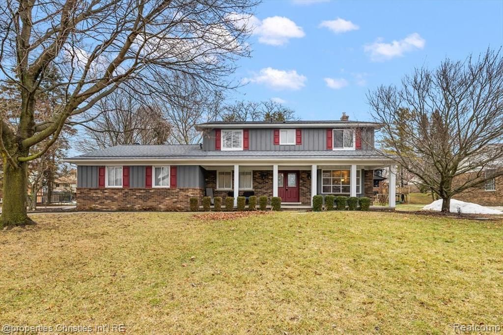 329 Sussex Fair, Rochester Hills, MI 48309 Main Photo