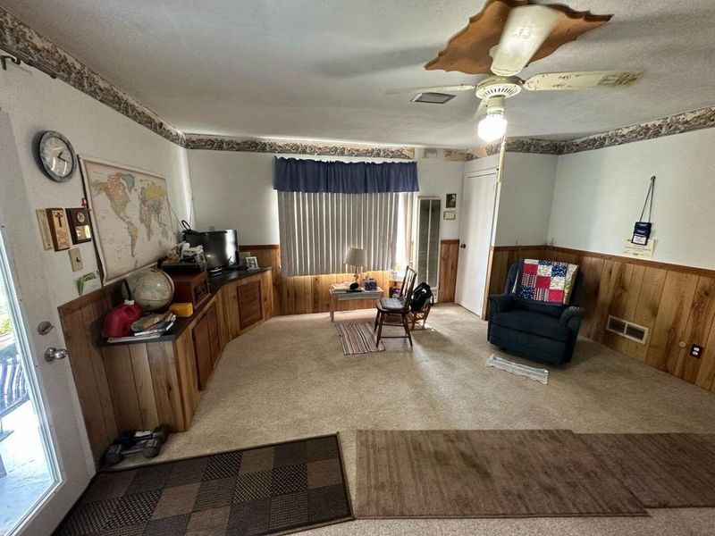 1472 Blaine Drive, Columbus, OH 43227 Photo 4