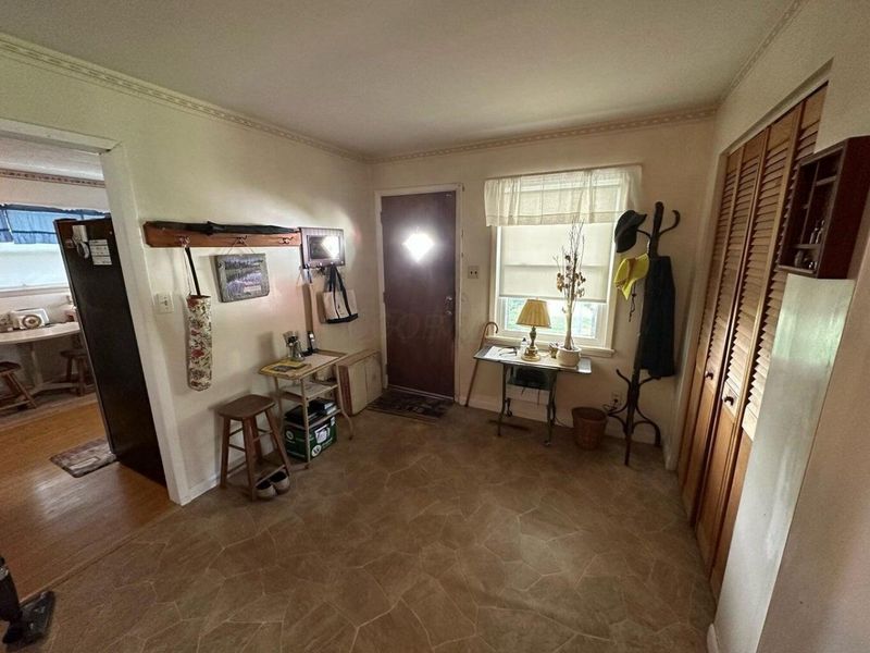 1472 Blaine Drive, Columbus, OH 43227 Photo 6