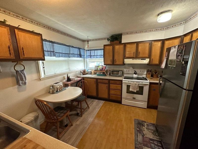 1472 Blaine Drive, Columbus, OH 43227 Photo 8